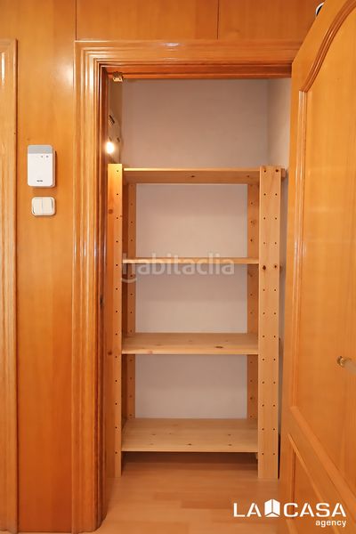 Foto ac0039cc-d514-4362-90b1-2f39e73a9944. Pis a Fort Pienc Barcelona