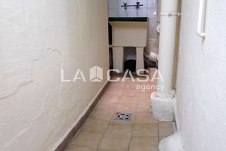 Planta baixa  Carrer de cartellà. Planta baja dos habitaciones
