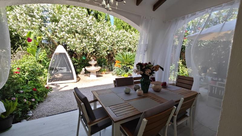 Foto 550b365d-4a09-44fb-9696-f0edd32ad4da. Casa adossada amb calefacció aparcament piscina a Pedreguer