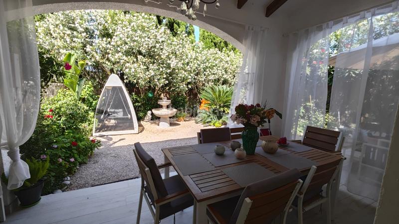 Foto 8cf78259-240f-4f2e-8e1a-f92e6c74fa6f. Casa adossada amb calefacció aparcament piscina a Pedreguer