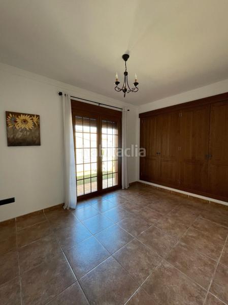 Foto eb666498-e641-4748-92ce-7e554fc1926c. Chalet mit heizung parking pool in Piles