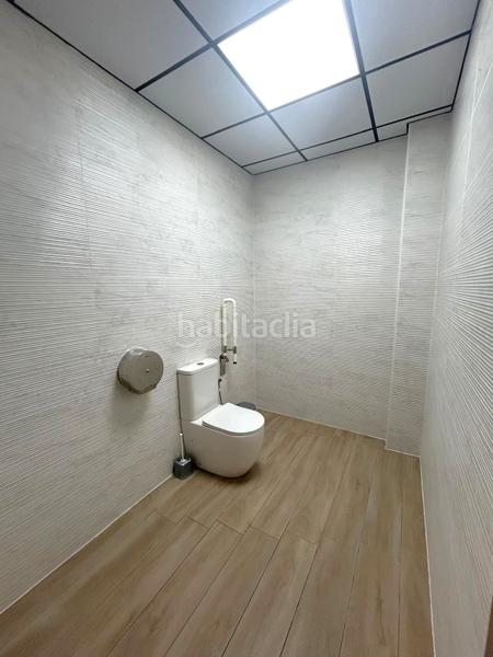 Foto 220442fc-8c2c-45eb-9864-32bee754a20f. Geschäftsraum in Piles