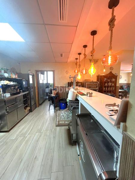 Foto 0c2e1f52-f35a-44e4-9886-12559cb0c4c6. Locale commerciale in Piles