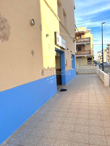 Foto 573f1db5-508f-45d1-bbc1-c3f046952976. Locale commerciale in Piles