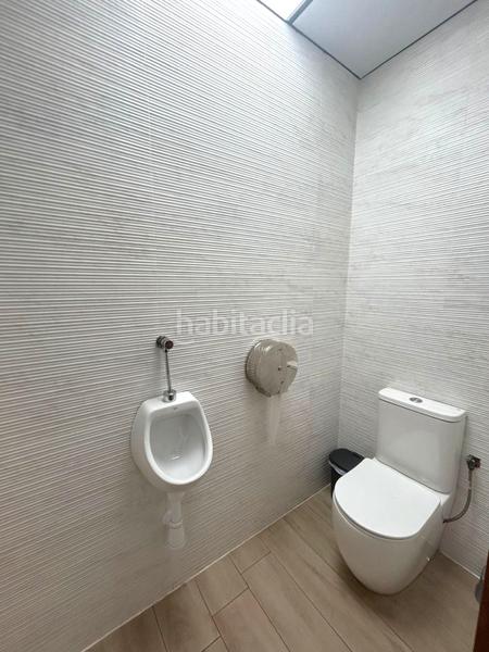 Foto 9dce30a4-c9c7-4aab-9ea0-94fafb3e98a2. Locale commerciale in Piles