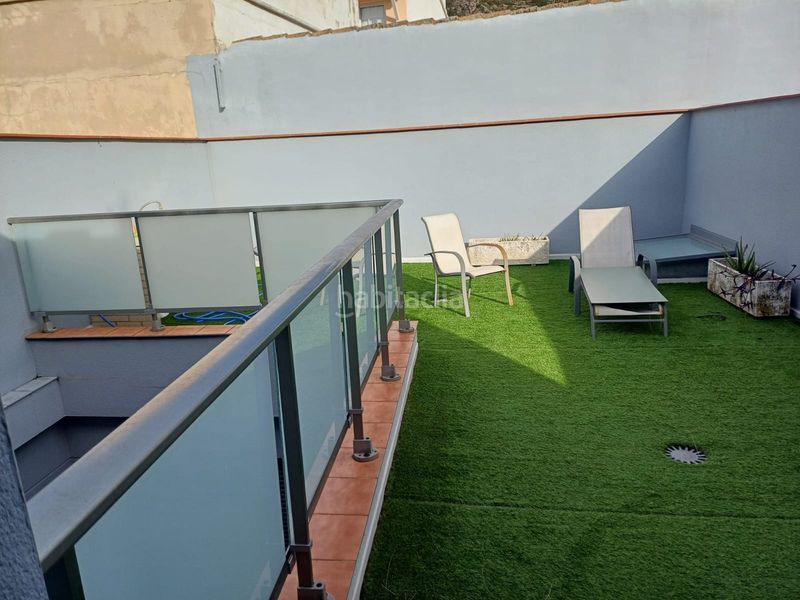 Foto e62df404-0d86-40ed-9026-617312453285. Duplex with heating parking in Barx