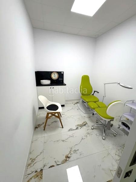 Foto 2834a535-89c4-492e-9b6d-27899fb36da4. Geschäftsraum in Almoines