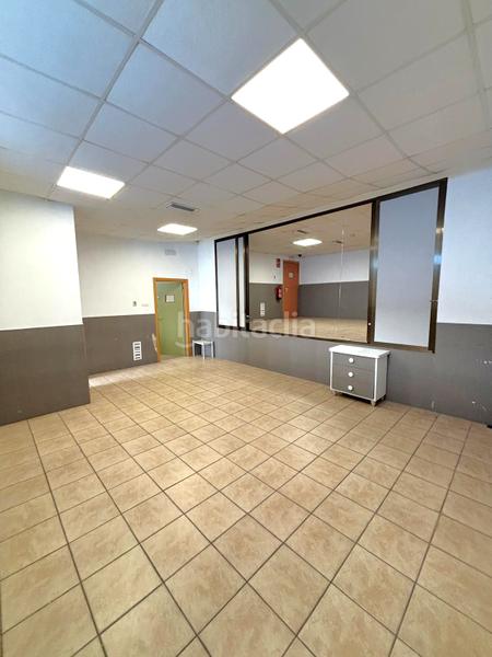 Foto 2ce4f7b9-bc8e-4753-a394-7629396ee313. Local comercial en Corea Gandia