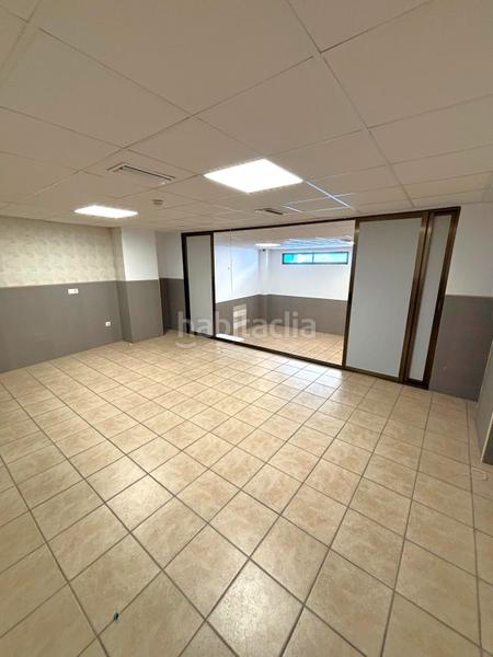 Foto db3223f0-0de8-4584-8e8e-b84d5bb5bf70. Local comercial en Corea Gandia