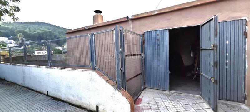 Foto e5289315-dd73-43e8-9b59-2bd0d8598850. Bauernhof mit heizung parking in Oliva pueblo Oliva