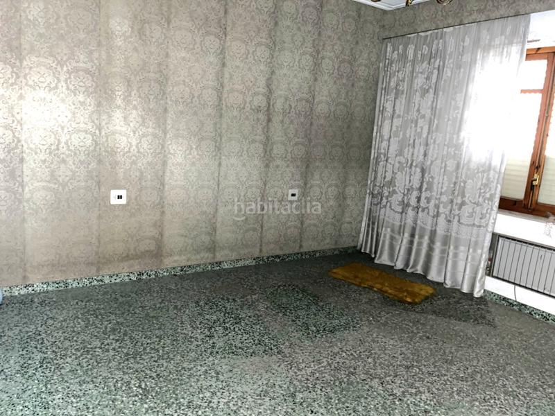 Foto 744f5fec-3ad6-4f3a-9863-747e42fc45ce. Geschäftsraum in Verger (el)