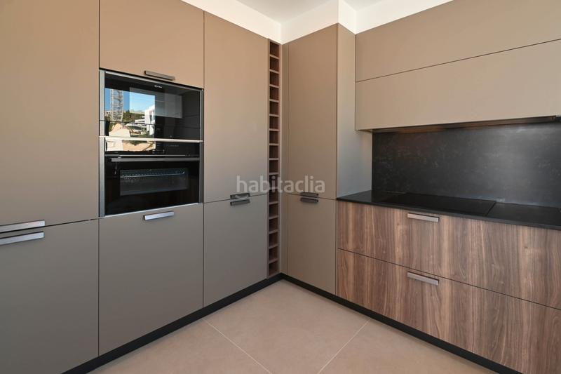 Foto ad7b9382-ed8f-4b0a-81bb-e56f6f8efe86. Chalet avec chauffage parking piscine dans Gran Sol Calp