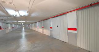 Parking voiture à Les Bassetes - El Marjal