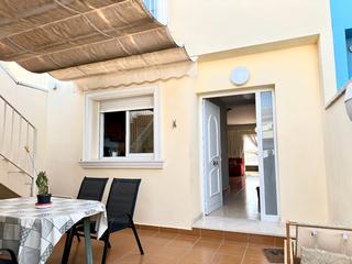 Casa adossada a Poblets (els)