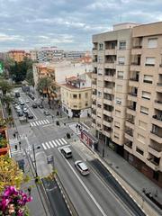 Etagenwohnung in Plaza Elíptica - República Argentina