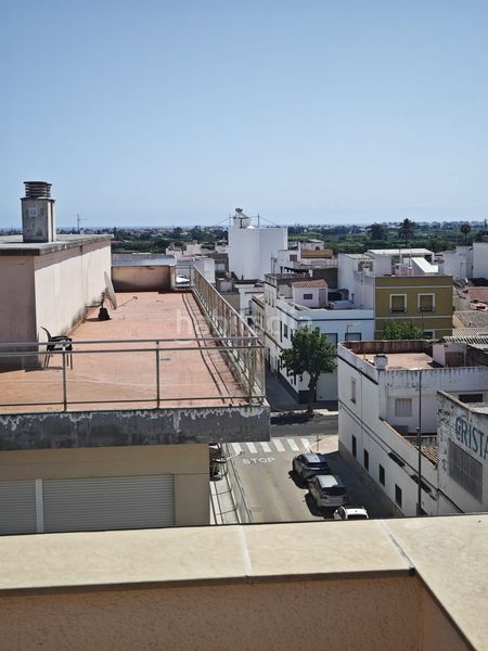 Foto ad1ea21a-22b2-4b46-afa4-dd8810635d47. Pis amb calefacció aparcament a Oliva pueblo Oliva