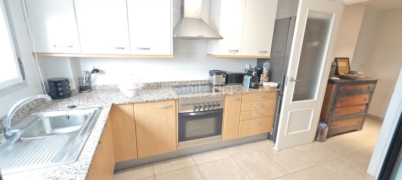 Foto 798525e3-2209-46f5-abed-6f0c207665a9. Lloguer apartament amb calefacció aparcament piscina a Dénia