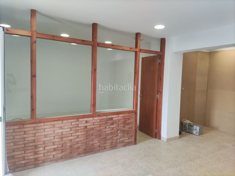 Foto ddc5cbc3-b26b-4402-b0a1-88c9475919f2. Local comercial a Roca del Vallès (La)