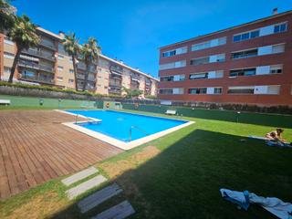 Apartament a Carrer de narcís macià i domènech 36. Precioso apartamento de 74 m2 con piscina, a 5 minutos de la pla