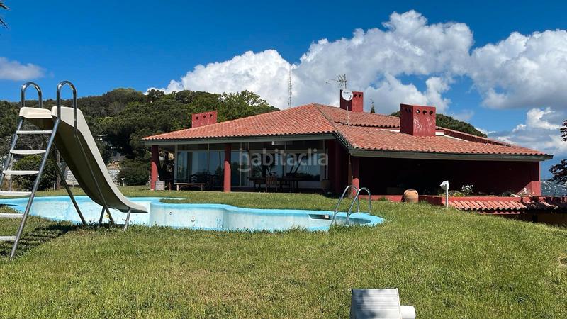 Foto ff427b65-e40c-44a6-a414-ea50b974428e. Chalet avec cheminée chauffage parking piscine dans Mataró