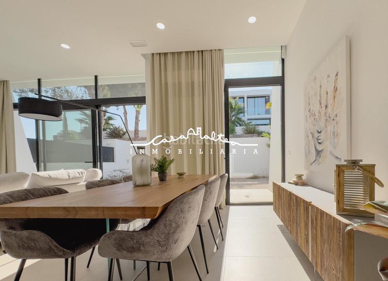 Foto 21c97bdc-95df-4b02-bc0c-4effbdd6d330. Casa bifamiliare con riscaldamento parcheggio piscina in Calp