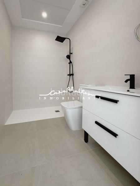 Foto 487ca8f8-323d-4bb0-b0e5-6819f4363532. Casa bifamiliare con riscaldamento parcheggio piscina in Calp