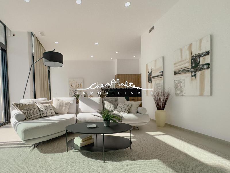 Foto 6273bd3e-eea5-455f-8d1f-f44a8a4904bd. Casa bifamiliare con riscaldamento parcheggio piscina in Calp