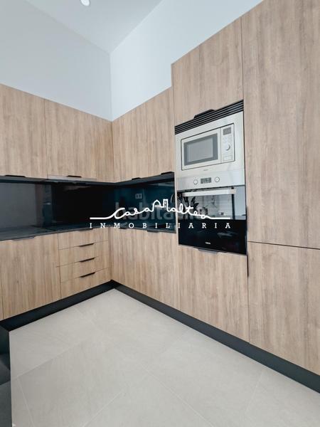 Foto 9924c543-3b77-4d9f-ac80-a79a92275f95. Casa bifamiliare con riscaldamento parcheggio piscina in Calp