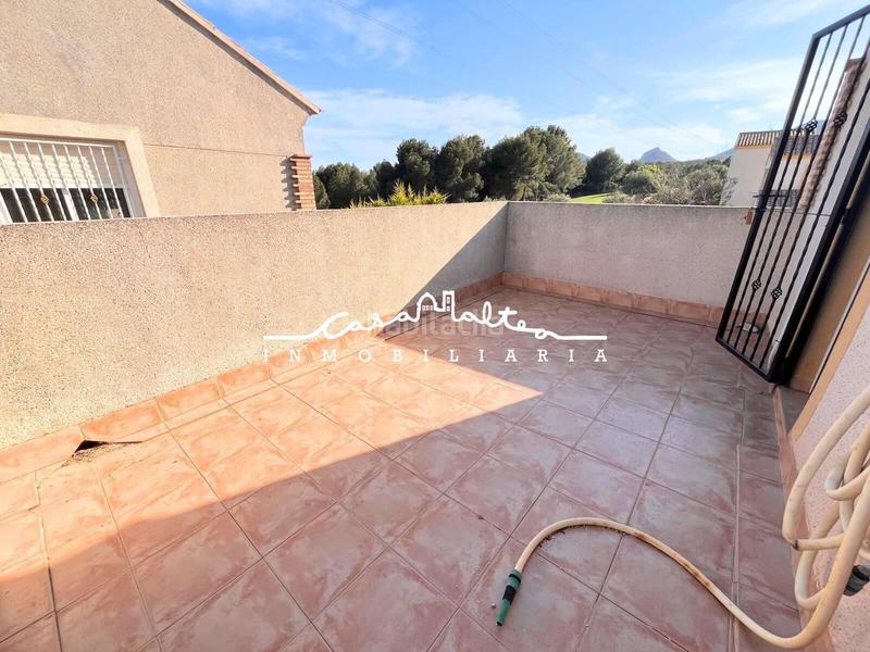 Foto 6dac2aa9-ab64-4eee-9eb5-5cda90865f0a. Chalet en venta chalet independiente con piscina comunitaria y aparcamiento en Polop