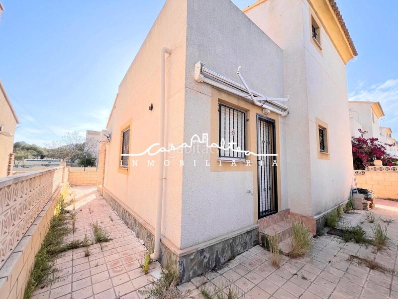 Foto a43201e2-36b2-468a-bf59-3057be80c03b. Chalet en venta chalet independiente con piscina comunitaria y aparcamiento en Polop