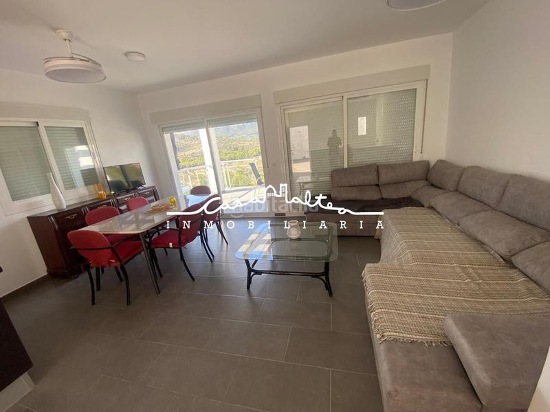 Foto 999cd888-4beb-42ad-84d8-d28f29d20923. Casa adossada amb piscina a La Empedrola Calp