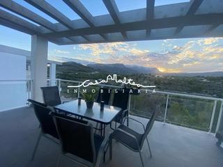 Maison jumelée à La Empedrola. Magnifico chalet duplex zona empedrola, calpe