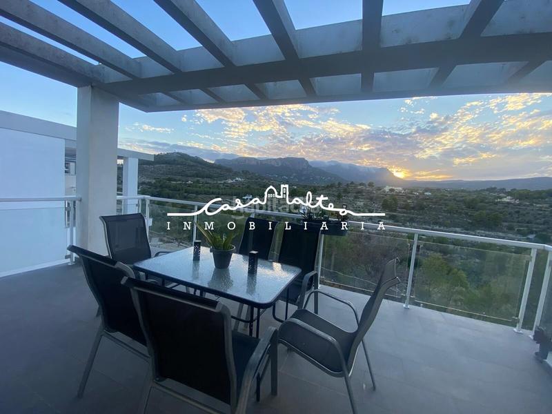 Foto ce55447a-b1ab-40df-8ee2-ba4236f03d07. Casa adossada amb piscina a La Empedrola Calp