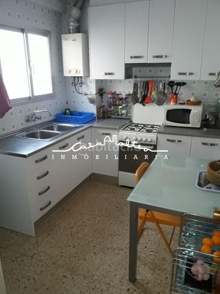 Foto daee4f00-5089-4ab1-9af2-764a0802f7a3. Apartament a Centro Urbano Benidorm