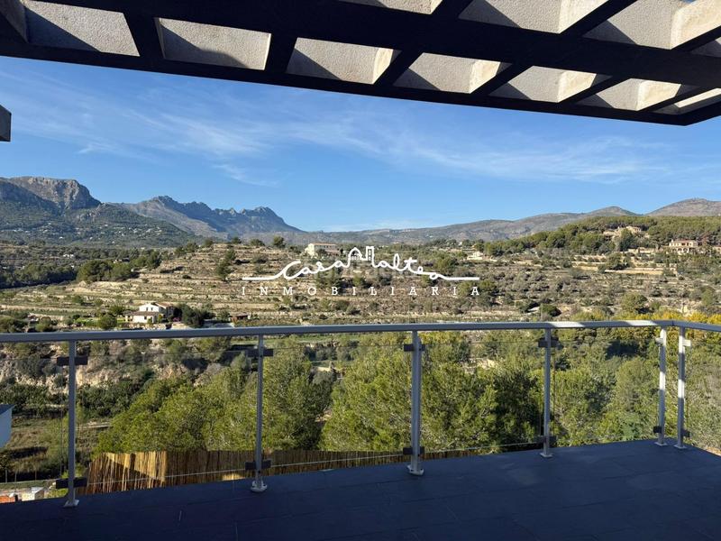 Foto f26dc245-6c4e-4ea5-a98d-ab14b98472d3. Alquiler chalet magnifico chalet en alquiler de larga estancia , zona empedrola e. en Calp