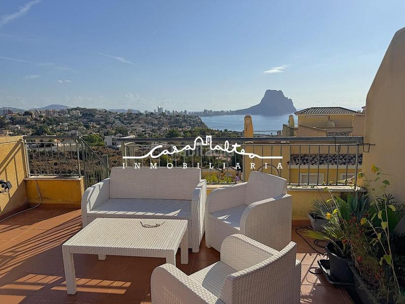 Foto 4f8e4c07-3e22-48b7-9619-bf85958a1cb4. Casa amplio bungalow con vistas al mar y al peñón en urbanización Maryvilla e en Calp