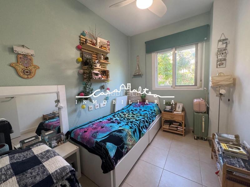 Foto 8e86cbfb-03b5-416a-a68a-305827fb29b4. Casa amplio bungalow con vistas al mar y al peñón en urbanización Maryvilla e en Calp