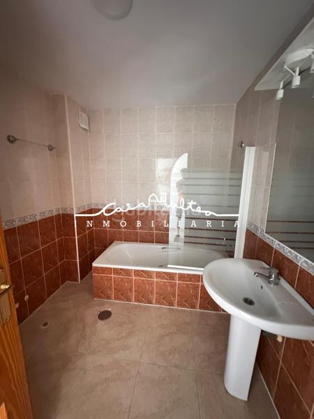 Foto 76da7043-5f38-4787-b473-e42c846398fe. Casa adossada amb aparcament a El Tossal-Bello Horizonte Nucia (la)