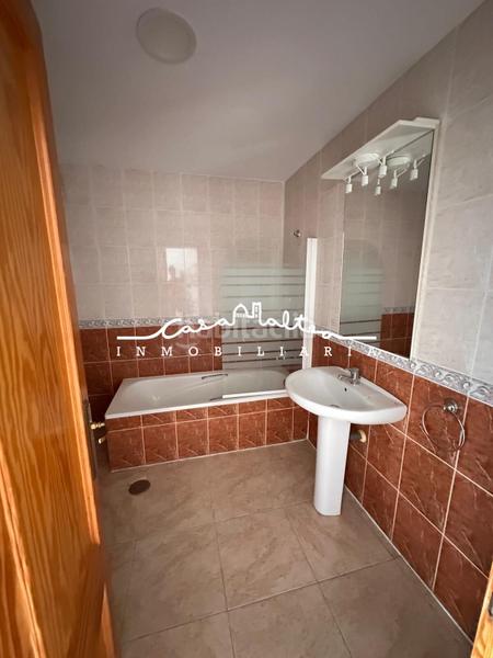 Foto f1756ecf-1f1a-488d-a6da-7f1d9c5635f4. Casa adossada amb aparcament a El Tossal-Bello Horizonte Nucia (la)