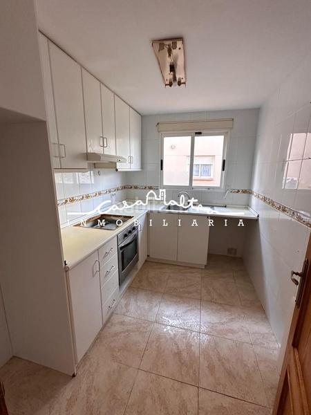 Foto fe8e8849-4e0b-445f-9665-d8bf2f54e5de. Casa adossada amb aparcament a El Tossal-Bello Horizonte Nucia (la)