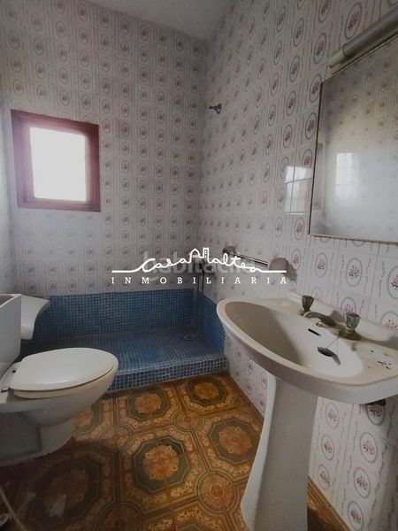 Foto a78cee23-c8e8-4ce9-97d4-2c1447bca2a2. Casa amb calefacció aparcament piscina a Ador