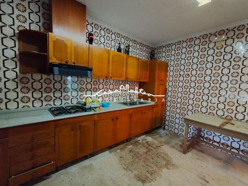 Foto cba6f99d-0ab3-482b-a805-a915636bbbb7. Casa amb calefacció aparcament piscina a Ador