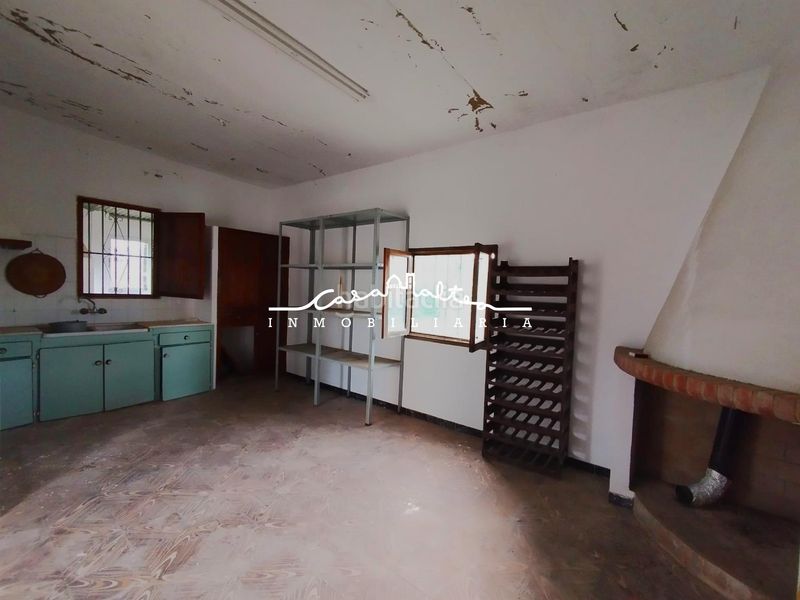 Foto d65ce869-5324-4af3-b1cb-4e6e77848e11. Casa amb calefacció aparcament piscina a Ador