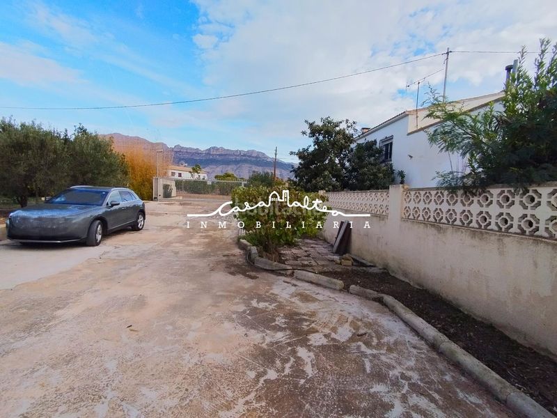 Foto fe50589a-8b6f-4e5c-a6df-465049d49b74. Casa amb calefacció aparcament piscina a Ador