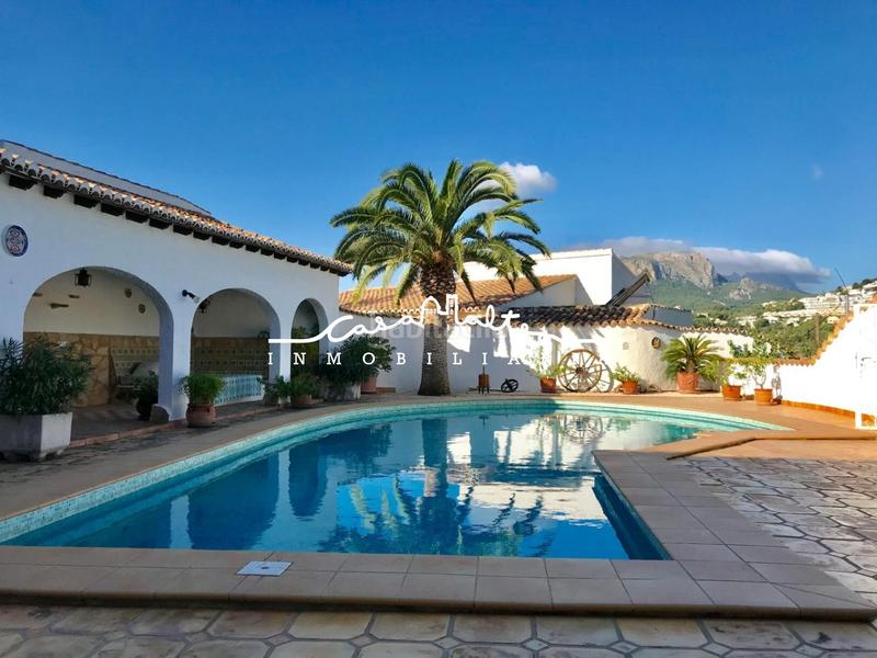 Foto 3e4d566f-3480-42d0-a8ac-4f5a3d83bf7b. Chalet con riscaldamento parcheggio piscina in Cometa Calp