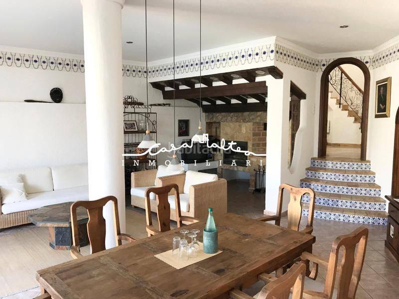 Foto 4e505a67-bb72-4157-a6eb-028d81a39b09. Chalet con riscaldamento parcheggio piscina in Cometa Calp