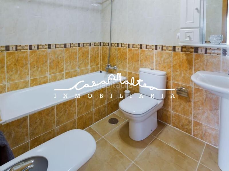 Foto f89bd5d3-bf8b-474a-bc78-514733eb79d1. Pis a Pueblo Calp