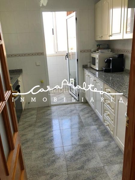Foto c6575db0-fe68-42ca-9098-4bd43cad665a. Alquiler apartamento  a un paso del mar larga temporada en Altea