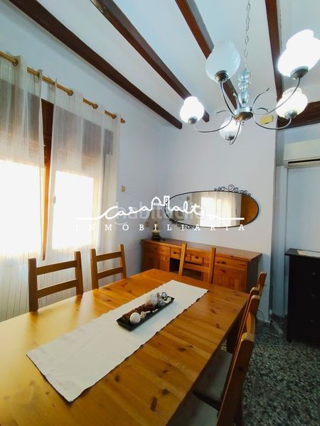 Foto 8a51aeaa-9460-4d28-8524-705243ffc575. Casa amb aparcament a Casco urbano Polop