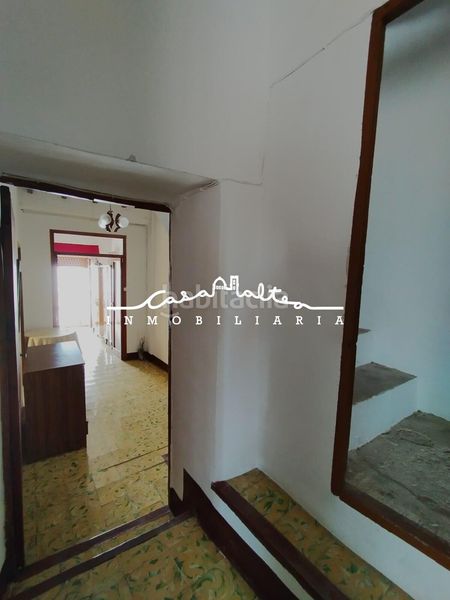 Foto a13bee48-4b17-4663-b98b-dde3cc94eb36. Casa amb aparcament a Casco urbano Polop